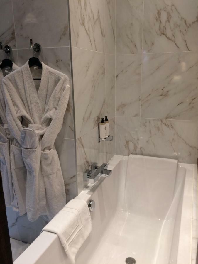 La Suite 48 Châlons-en-Champagne Exterior foto